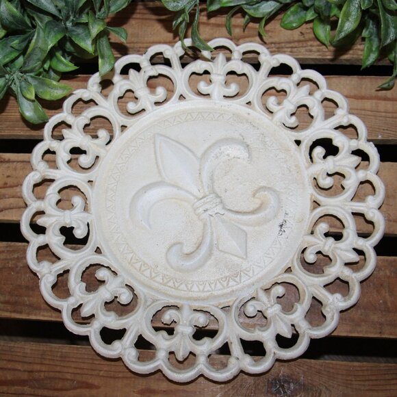 Heavy Ornate Vintage Shabby French Cast Iron Fleur De Lis Decor Plate - Picture 2 of 4